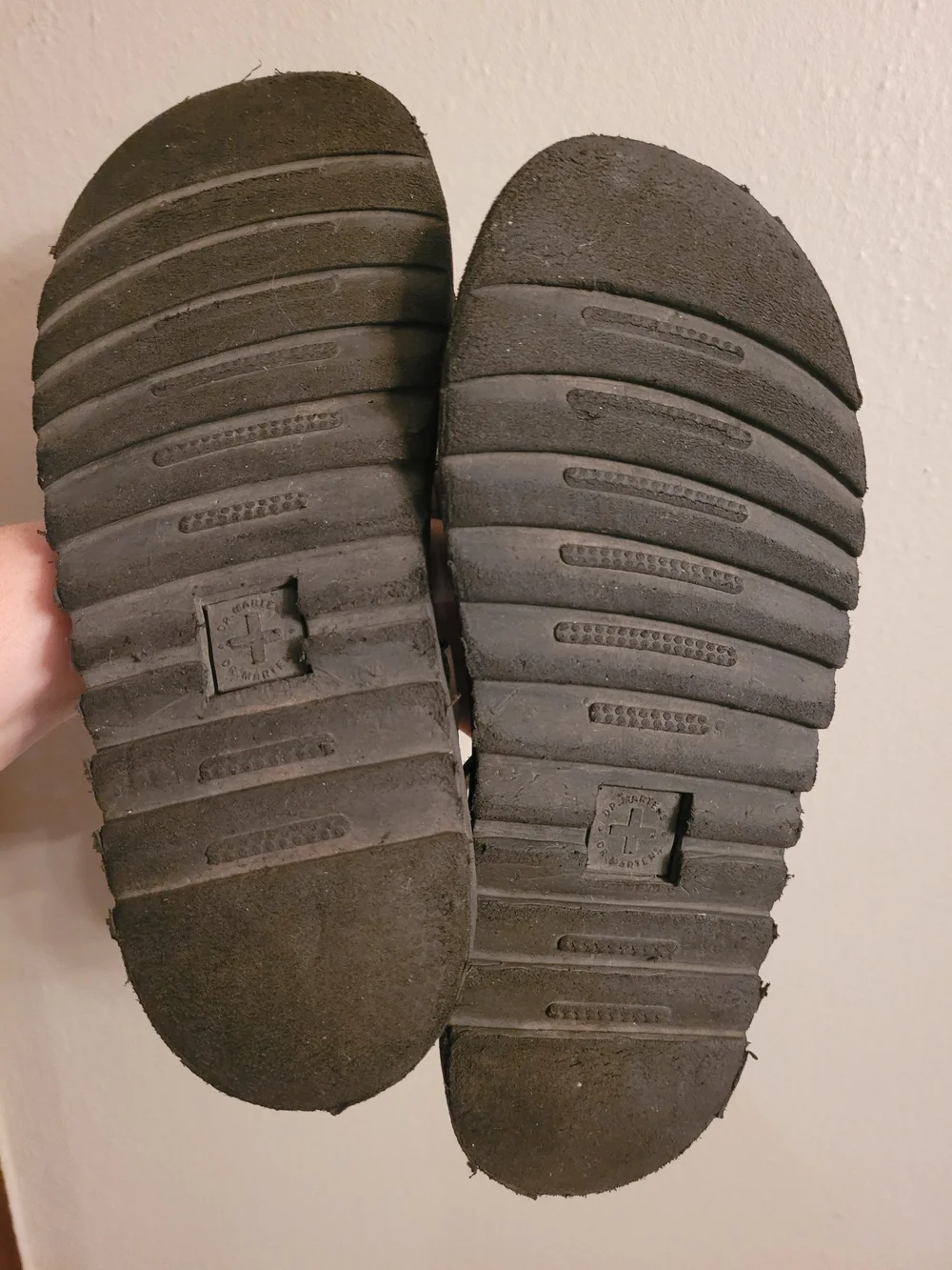 Dr. Martens Girls White Leather Velcro Sandals with Black Footbed Size 4